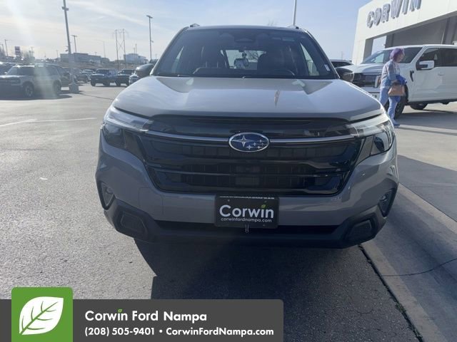 Used 2025 Subaru Forester Touring image 14