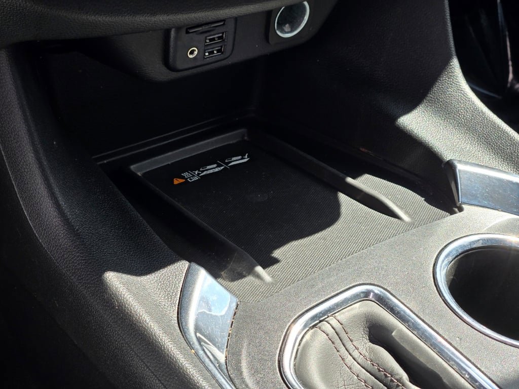 Used 2023 Chevrolet Traverse Premier w/ Redline Edition image 32