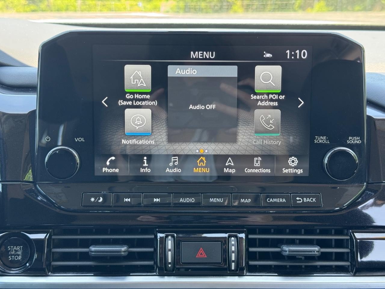 Used 2025 Nissan Pathfinder SL FWD image 15
