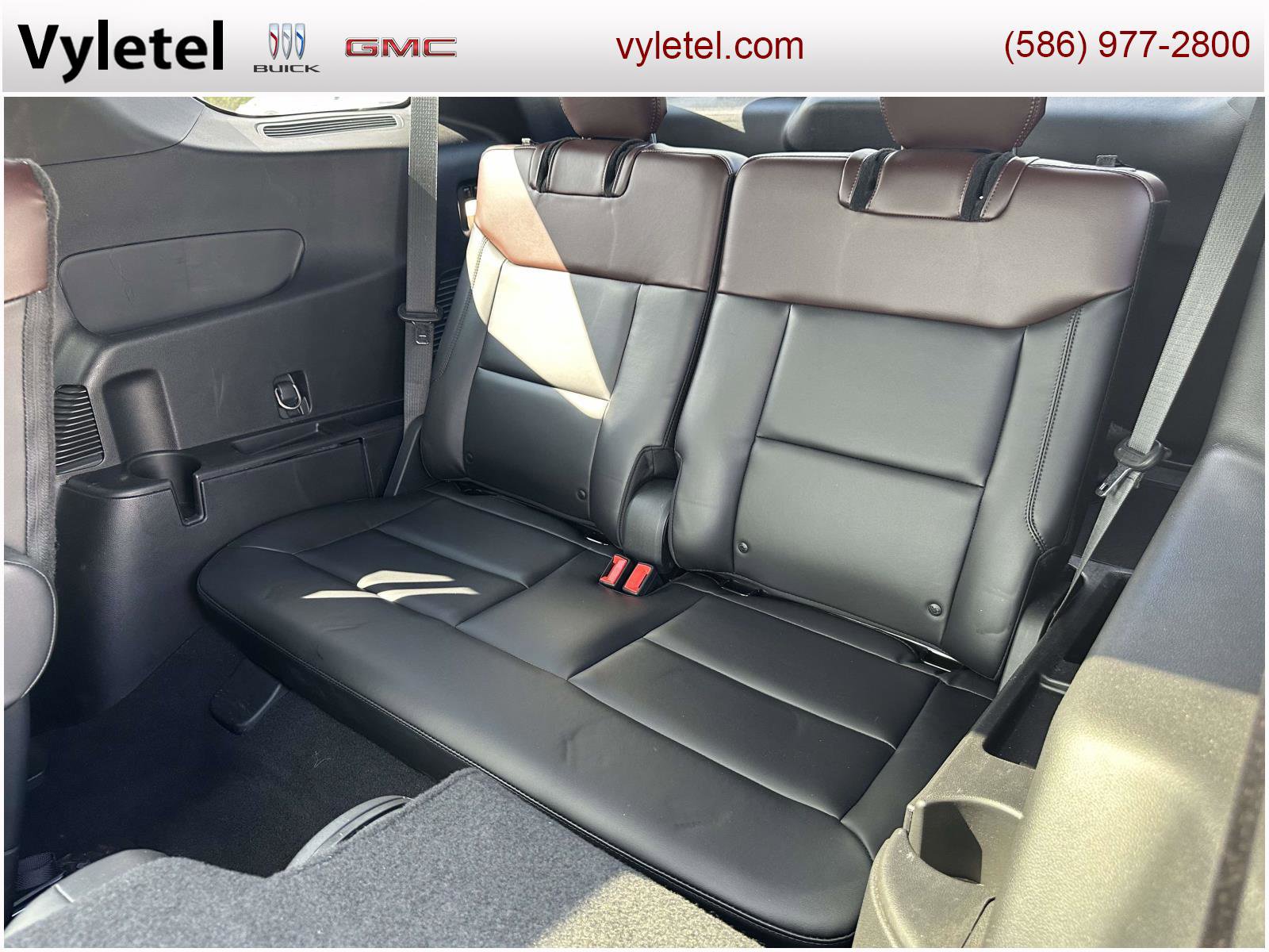 Used 2021 Ford Explorer Platinum w/ Equipment Group 601A image 11