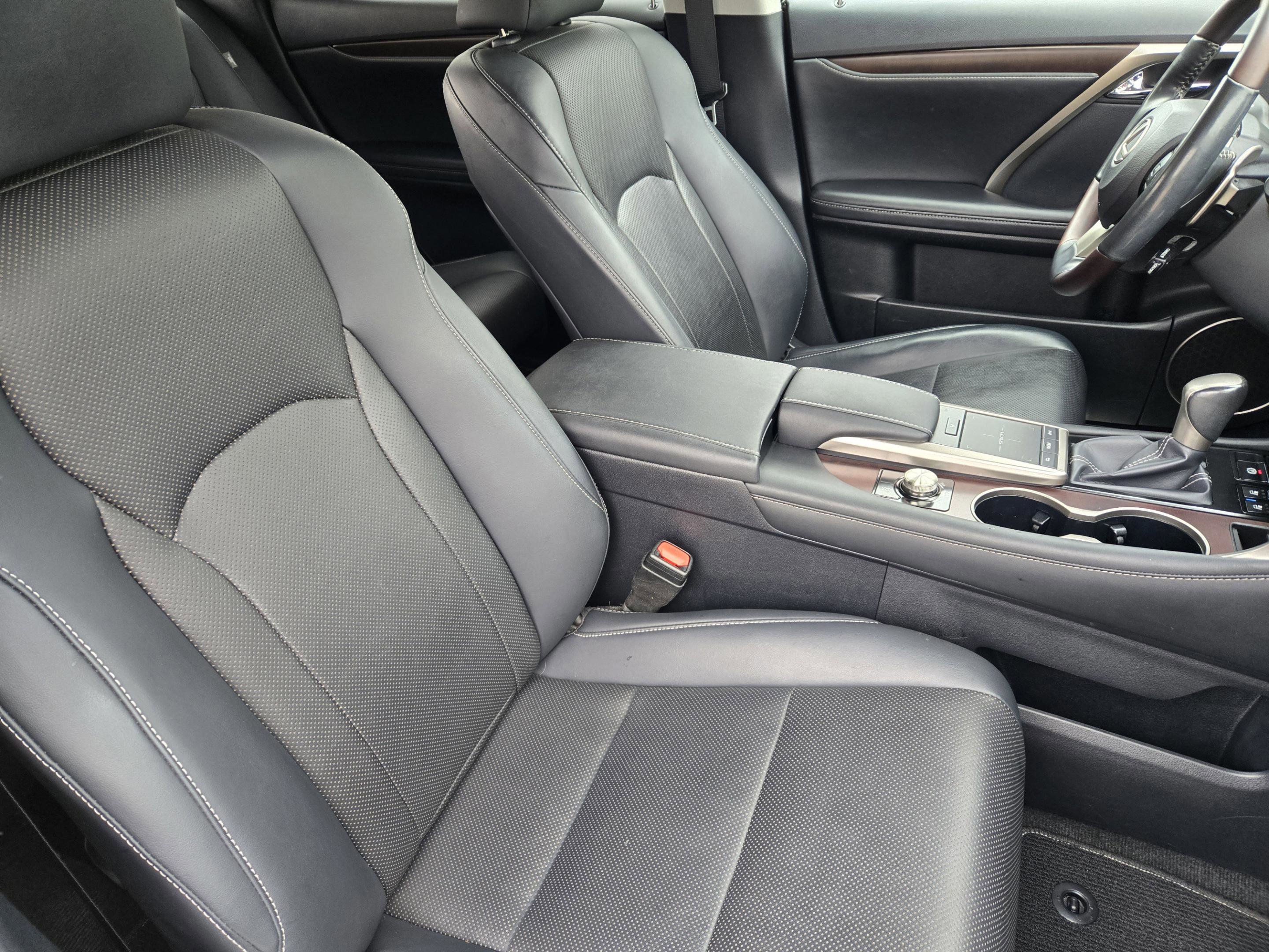 Certified 2020 Lexus RX 350 FWD w/ Premium Package image 10