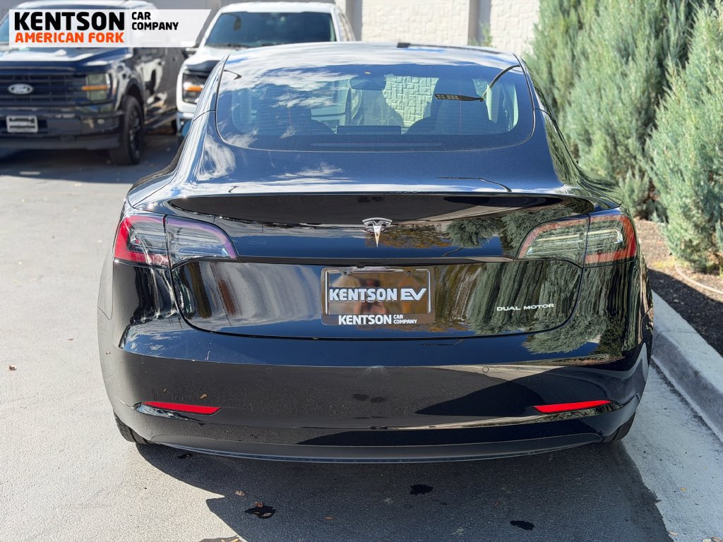 Used 2022 Tesla Model 3 Long Range AWD/4WD image 6