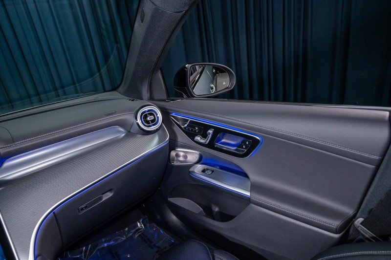 New 2026 Mercedes-Benz GLC 300 image 24