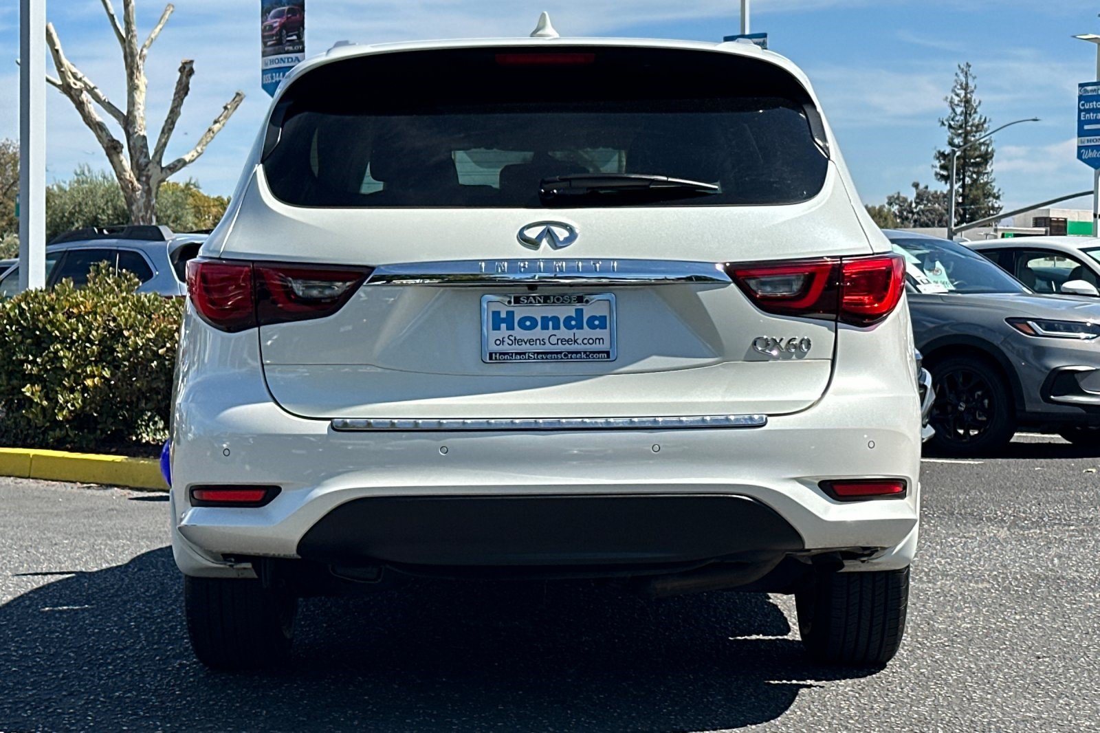 Used 2019 INFINITI QX60 Luxe w/ Essential Package AWD/4WD image 9