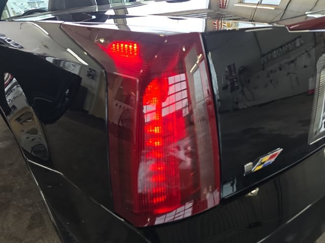 Used 2006 Cadillac XLR V RWD image 41