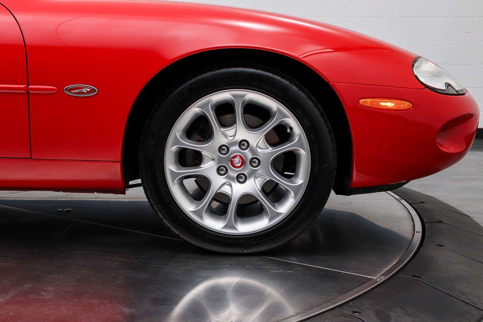 Used 2000 Jaguar XK8 Convertible RWD image 21