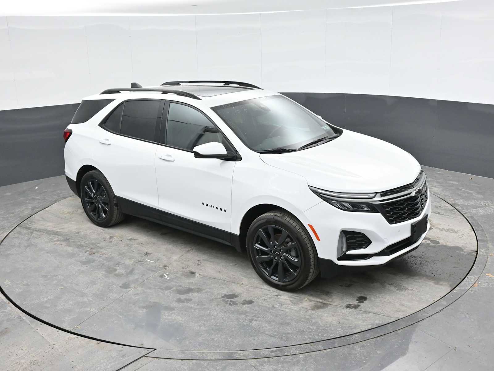 Used 2022 Chevrolet Equinox RS AWD/4WD image 32