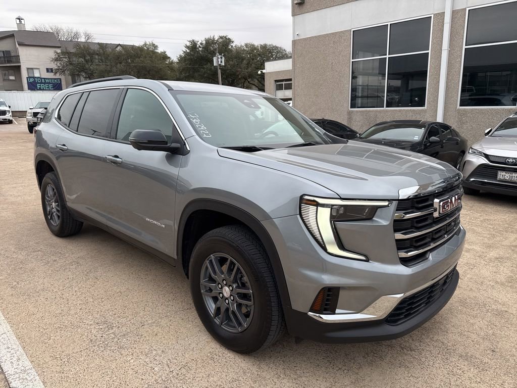 Used 2025 GMC Acadia Elevation image 3