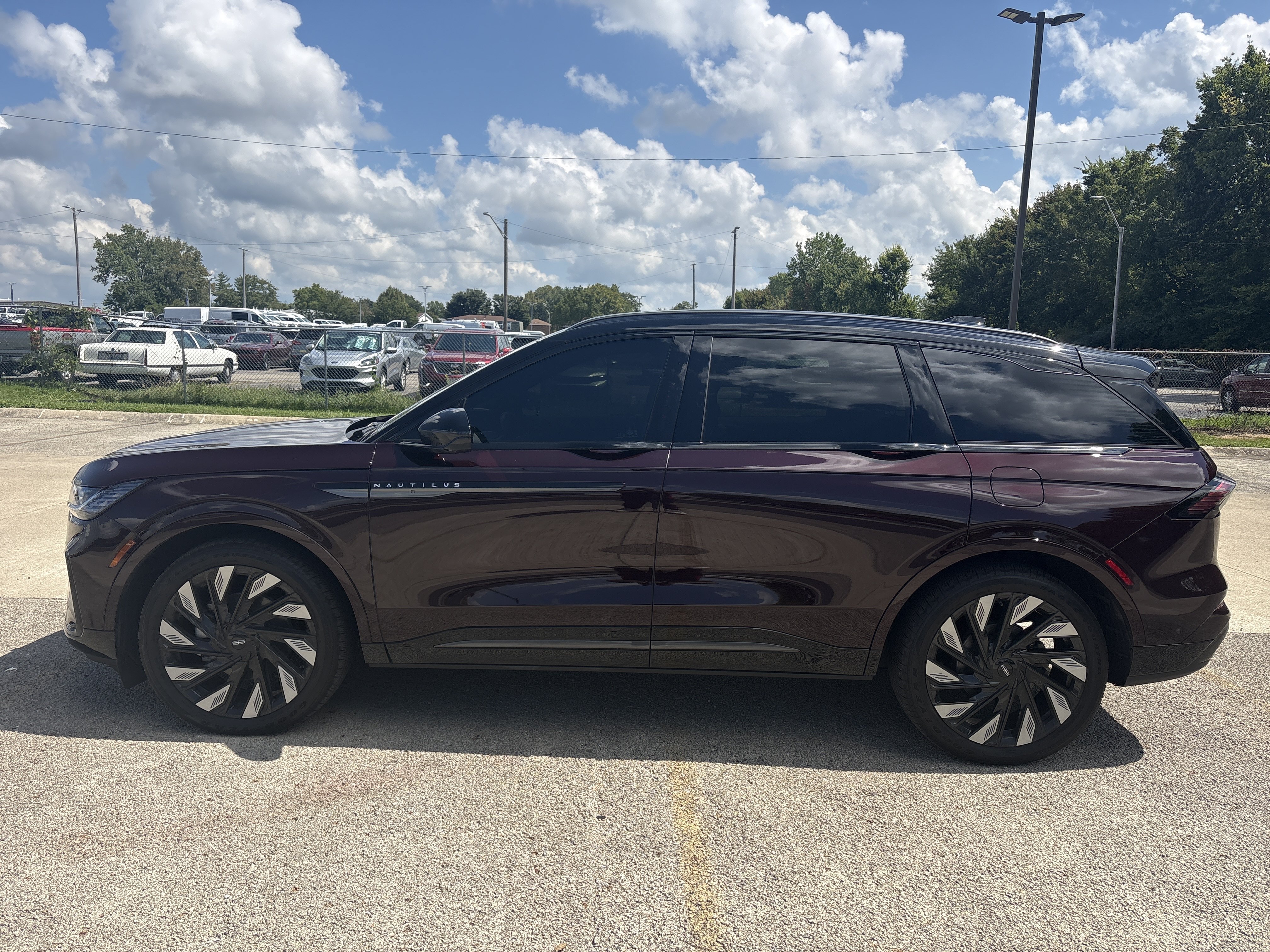 Used 2024 Lincoln Nautilus Reserve w/ Equipment Group 202A