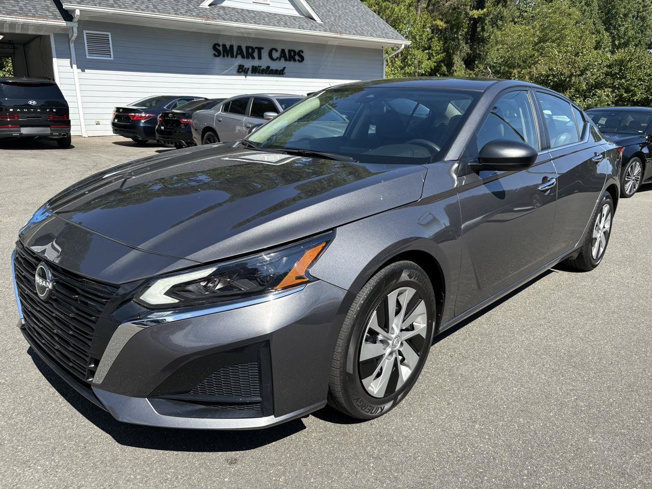 Used 2024 Nissan Altima 2.5 S FWD image 1