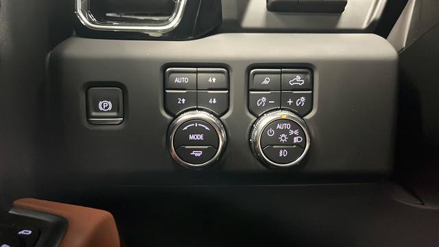 Used 2025 GMC Sierra 1500 Denali Ultimate AWD/4WD image 33