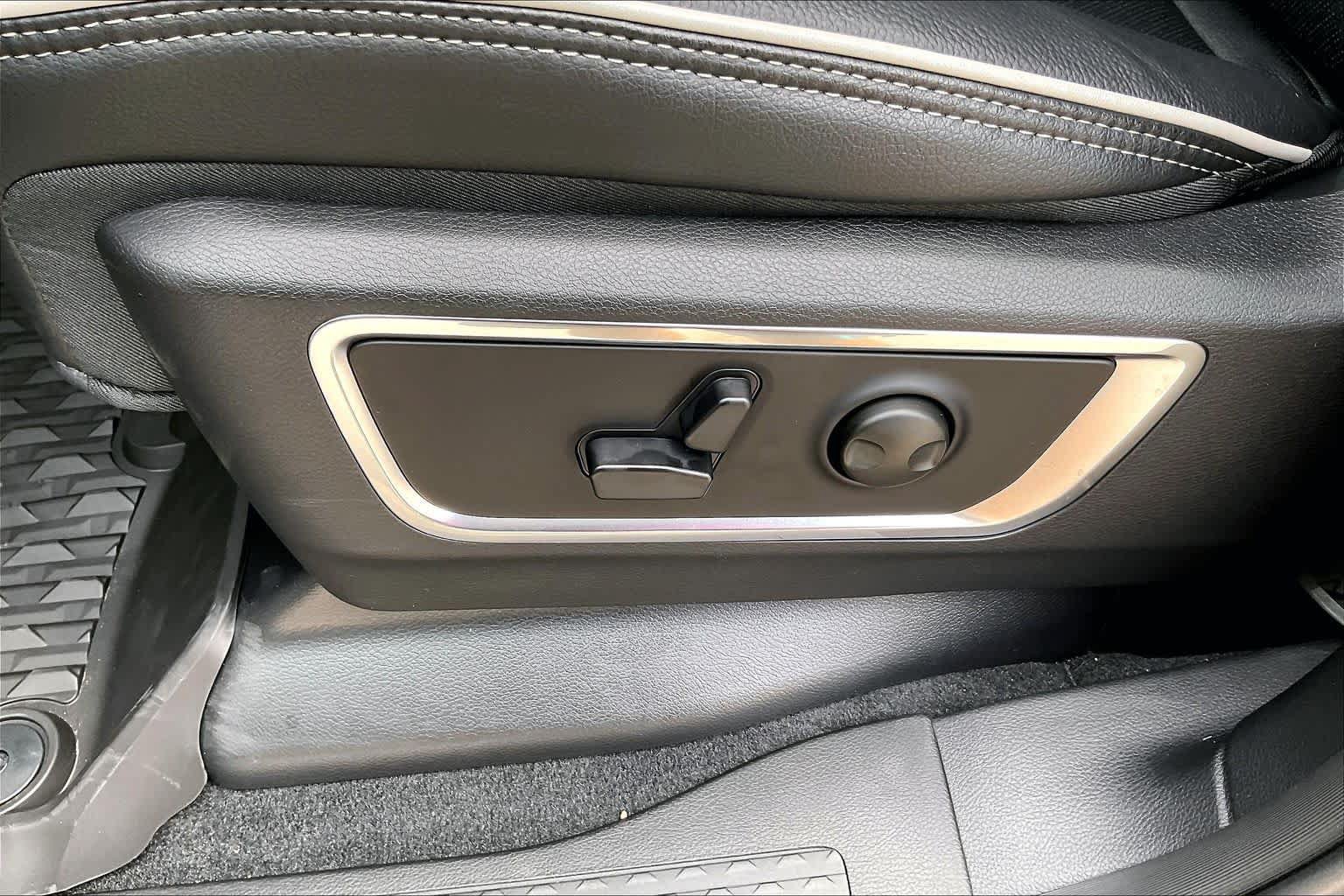 New 2027 RAM 1500 Laramie AWD/4WD image 17