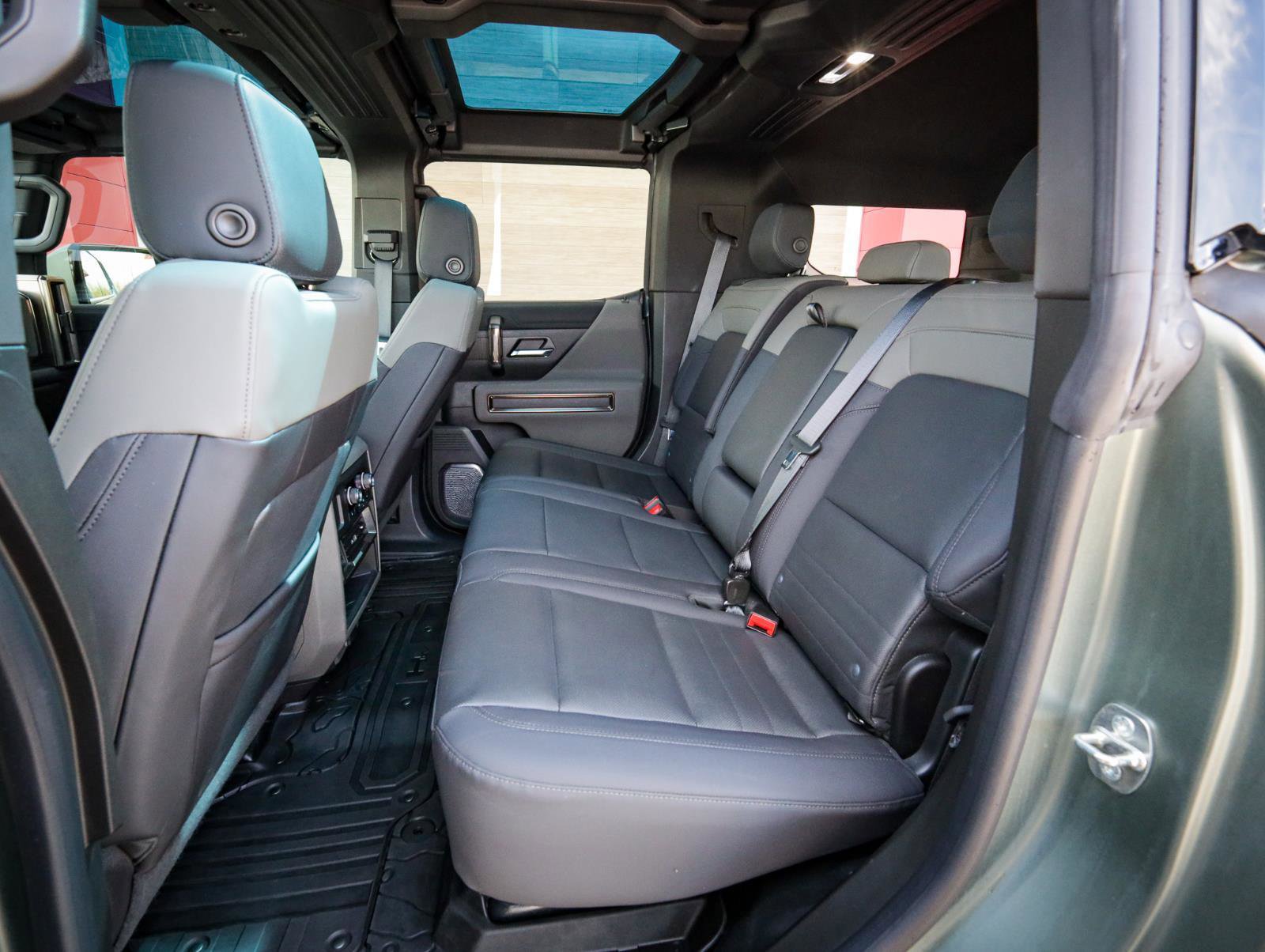 Used 2024 GMC Hummer EV 3X image 35
