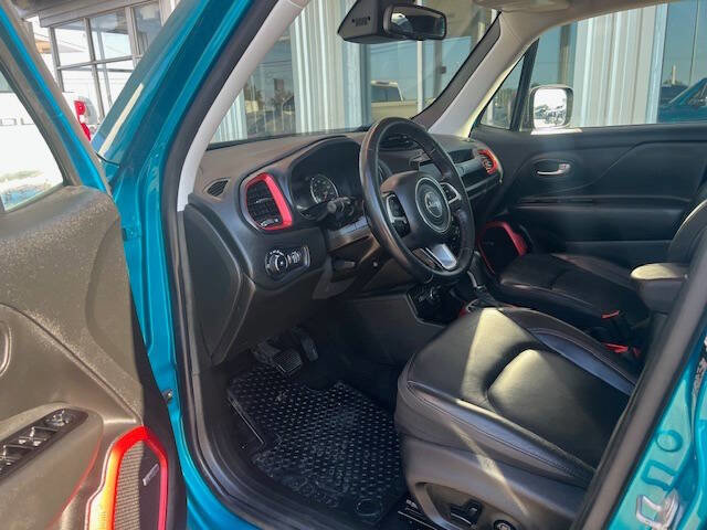 Used 2021 Jeep Renegade Trailhawk w/ Sun & Sound Group image 6