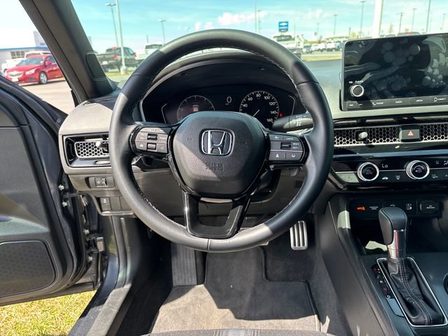 Used 2025 Honda Civic Sport image 13