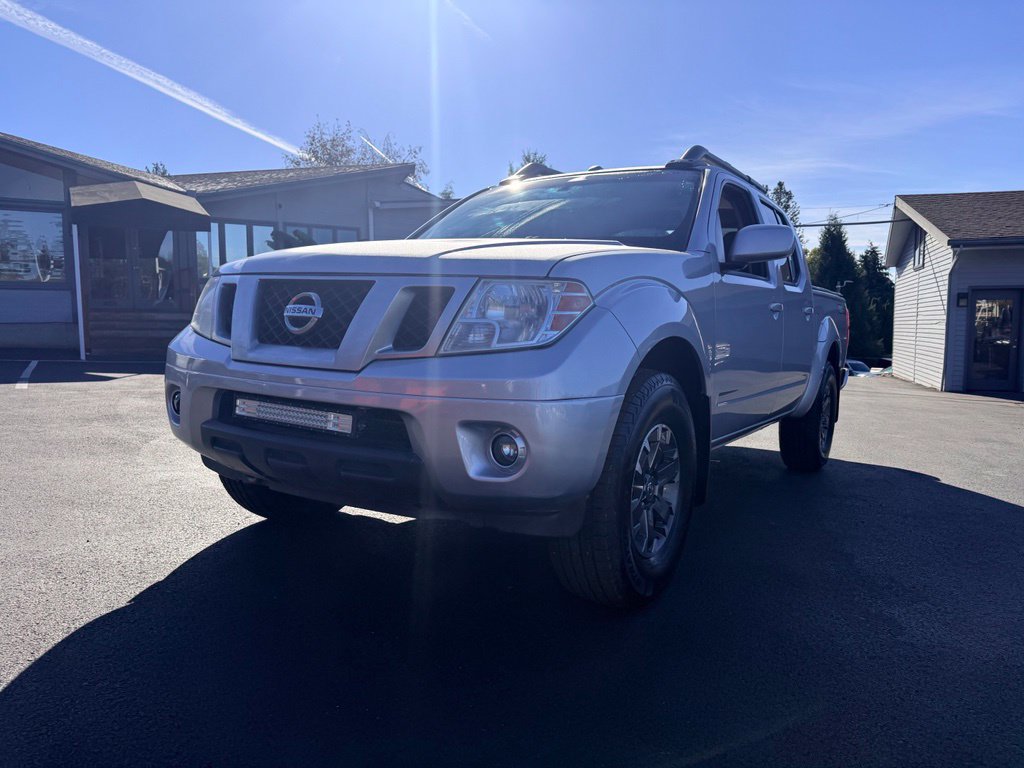 Used 2017 Nissan Frontier PRO-4X AWD/4WD image 1
