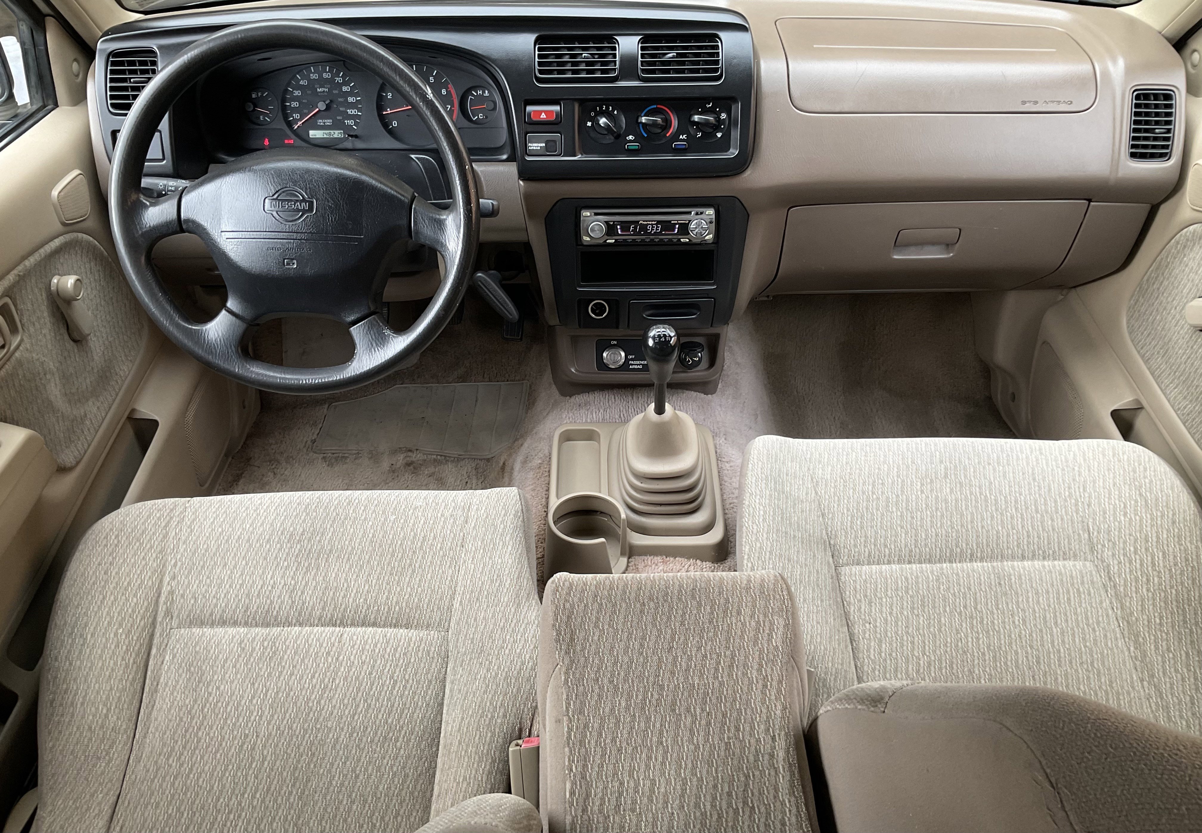 Used 2000 Nissan Frontier XE image 18