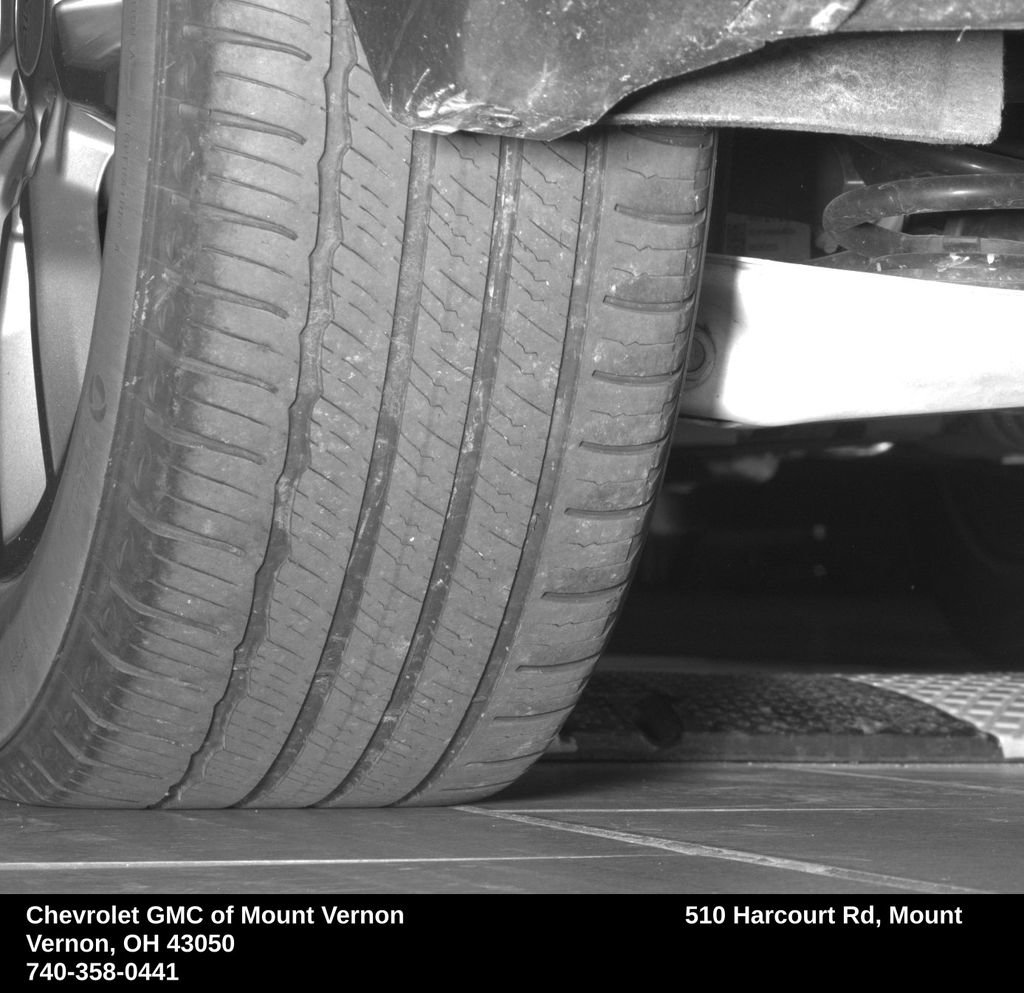 Used 2024 GMC Terrain SLT AWD/4WD image 17
