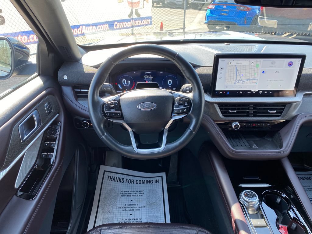 Used 2025 Ford Explorer Platinum AWD/4WD image 25