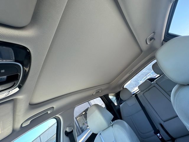 Used 2022 Hyundai Tucson Limited AWD/4WD image 32