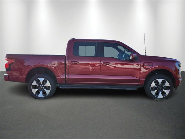 Used 2022 Ford F150 Lightning Platinum image 3