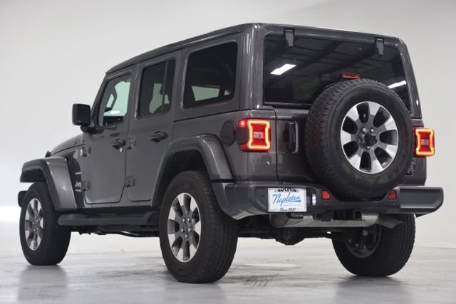 Used 2022 Jeep Wrangler Unlimited Sahara w/ LED Lighting Group AWD/4WD image 12