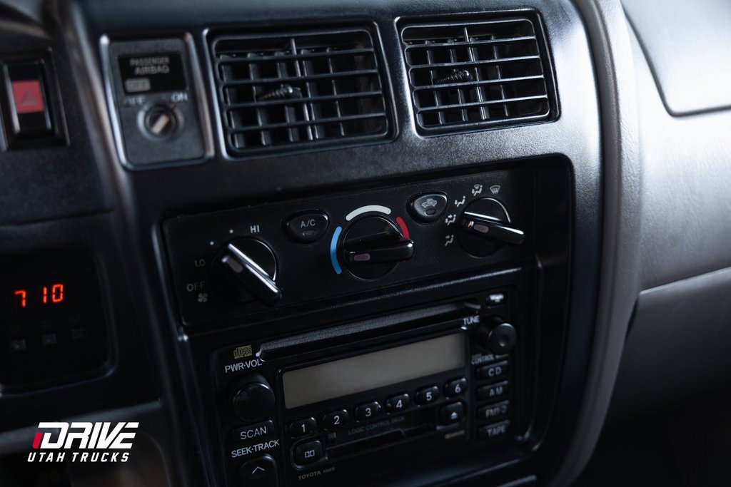 Used 2004 Toyota Tacoma 4x4 Xtracab V6 image 24