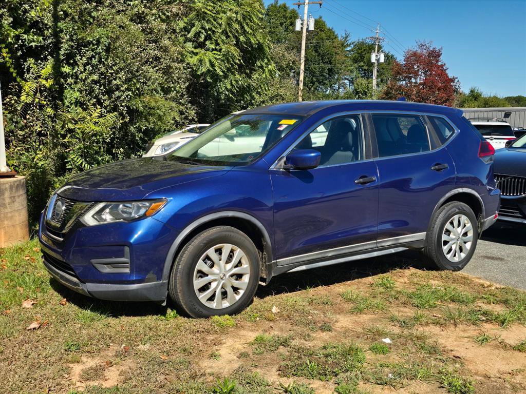Used 2018 Nissan Rogue S FWD image 2