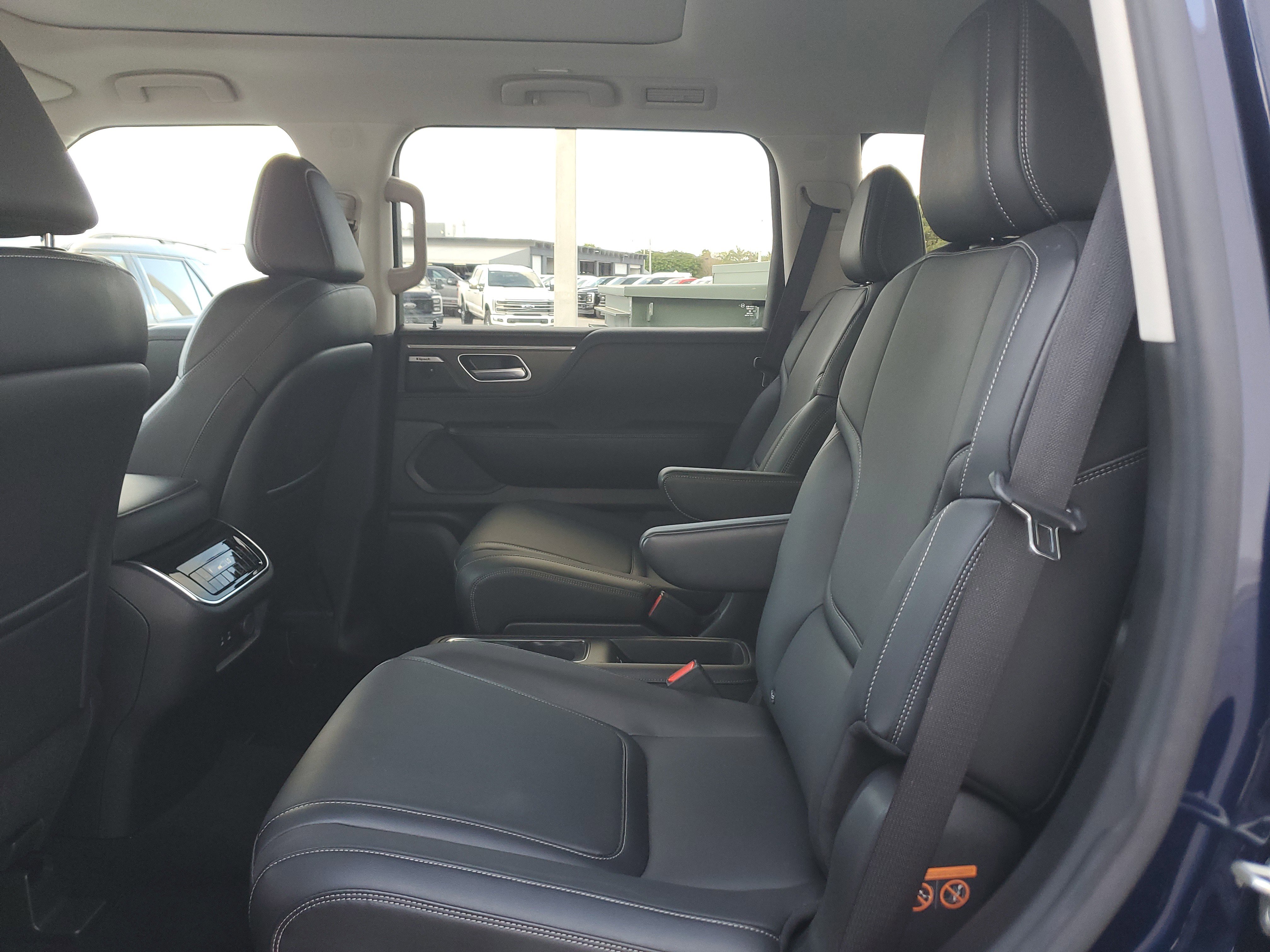 Used 2025 INFINITI QX80 Pure image 14