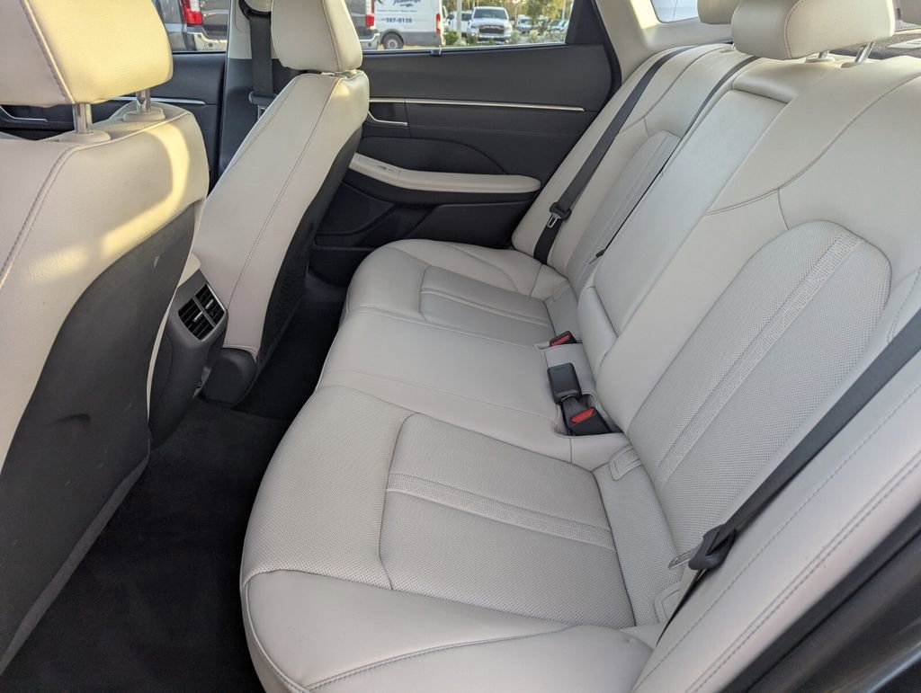 Used 2022 Hyundai Sonata Limited image 17