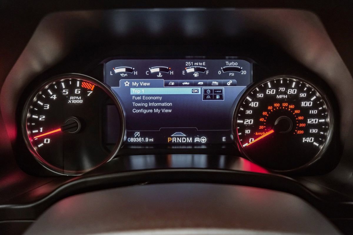 Used 2019 Ford F150 Raptor w/ Equipment Group 802A Luxury image 18