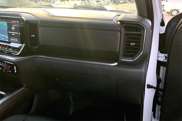 Used 2025 Chevrolet Silverado 1500 LT Trail Boss w/ Convenience Package II image 27