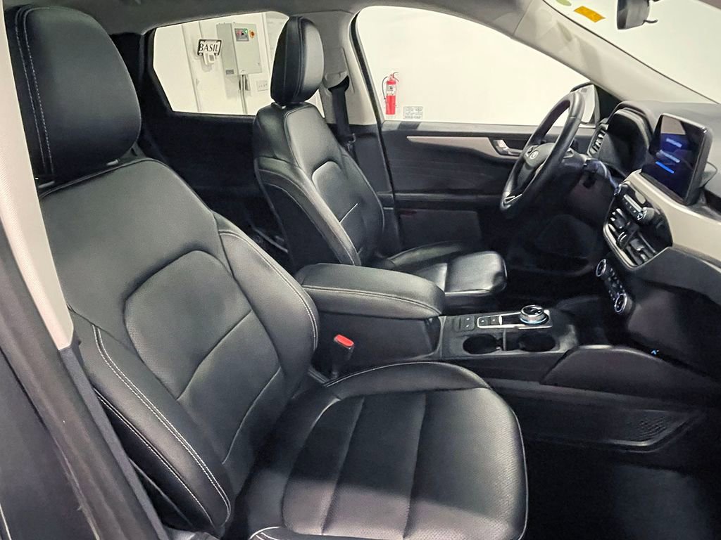Used 2022 Ford Escape SEL w/ Technology Package AWD/4WD image 27