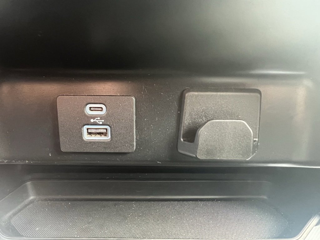 Used 2022 Ford F150 XLT image 32