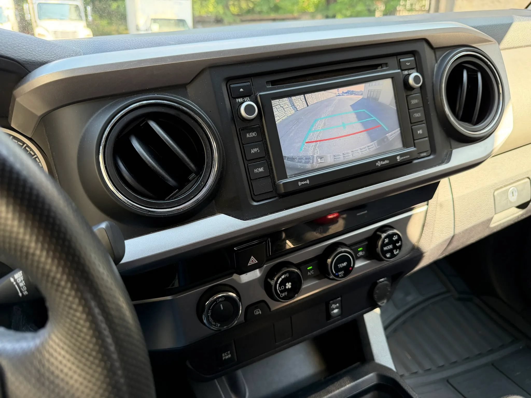 Used 2017 Toyota Tacoma SR5 w/ Tow Package AWD/4WD image 37