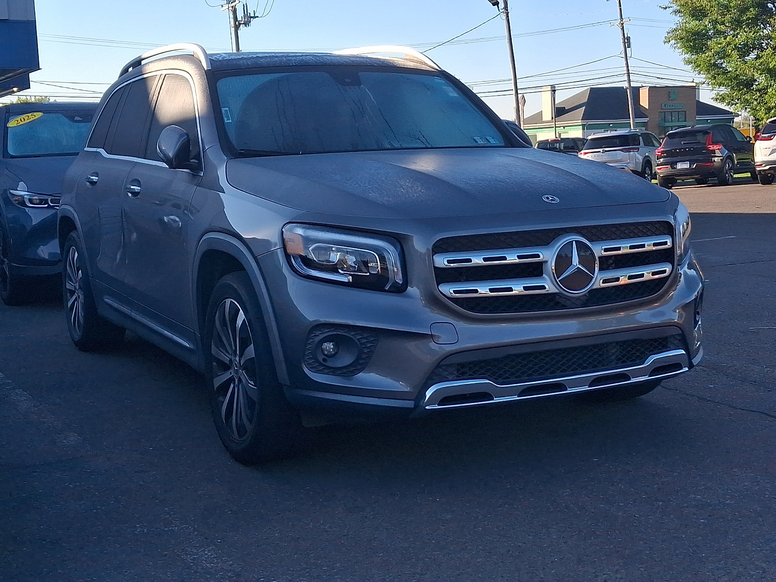 Used 2022 Mercedes-Benz GLB 250 image 3