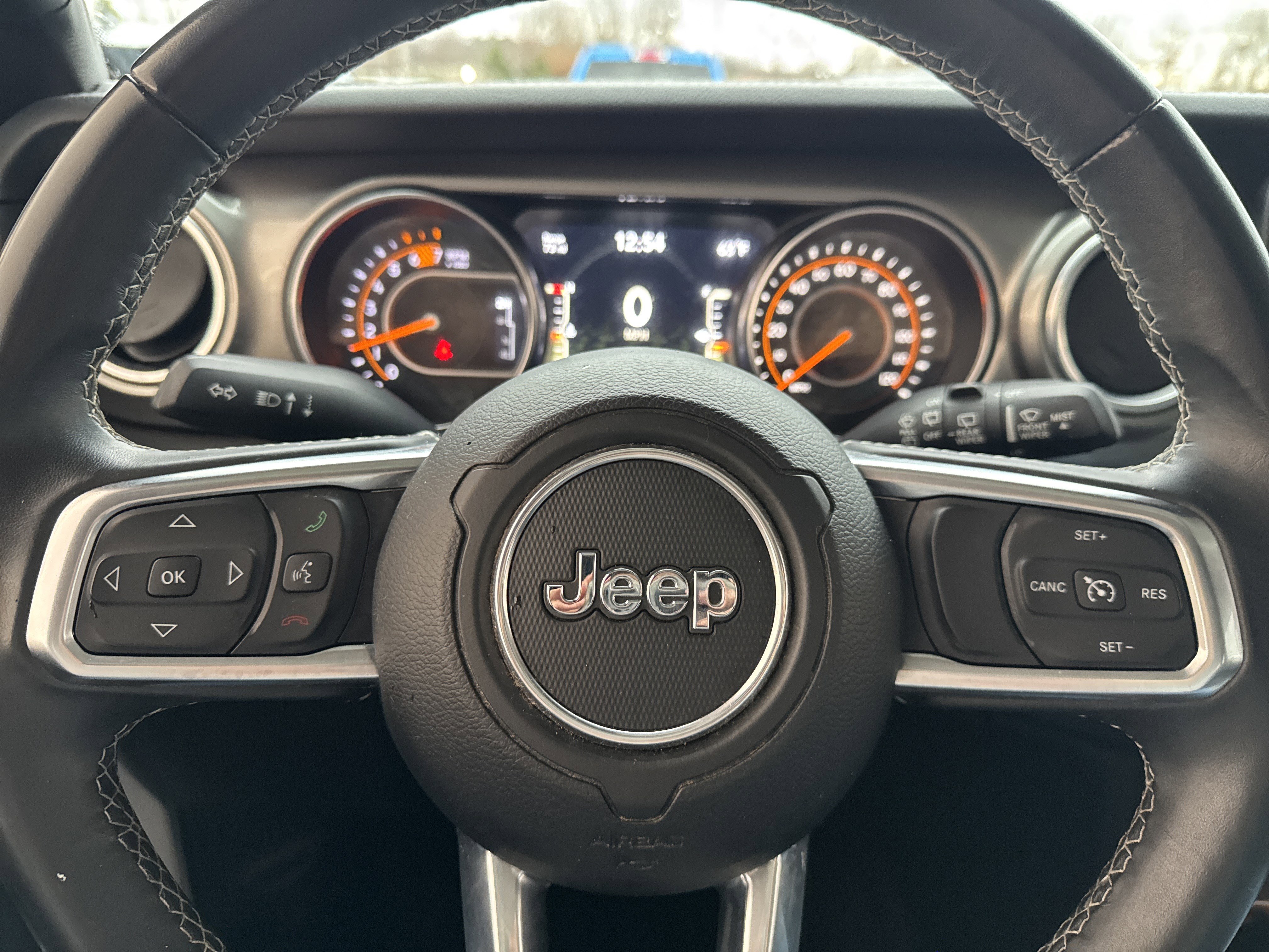 Used 2018 Jeep Wrangler Unlimited Sahara image 10