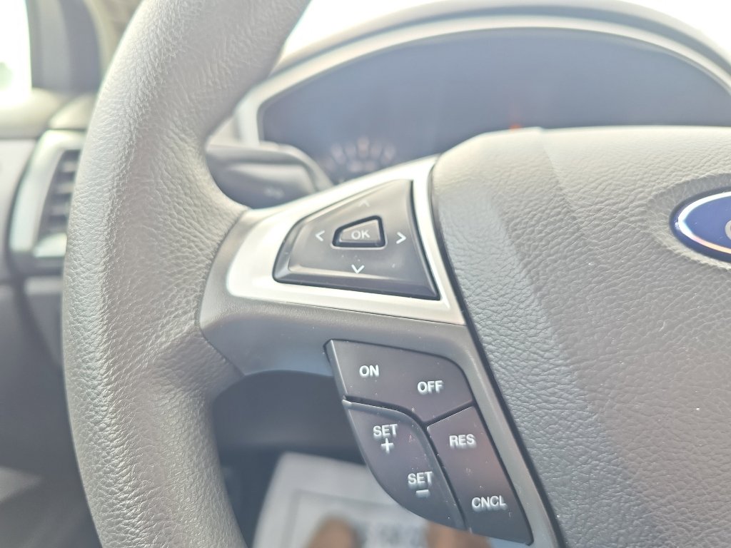 Used 2015 Ford Fusion S image 21