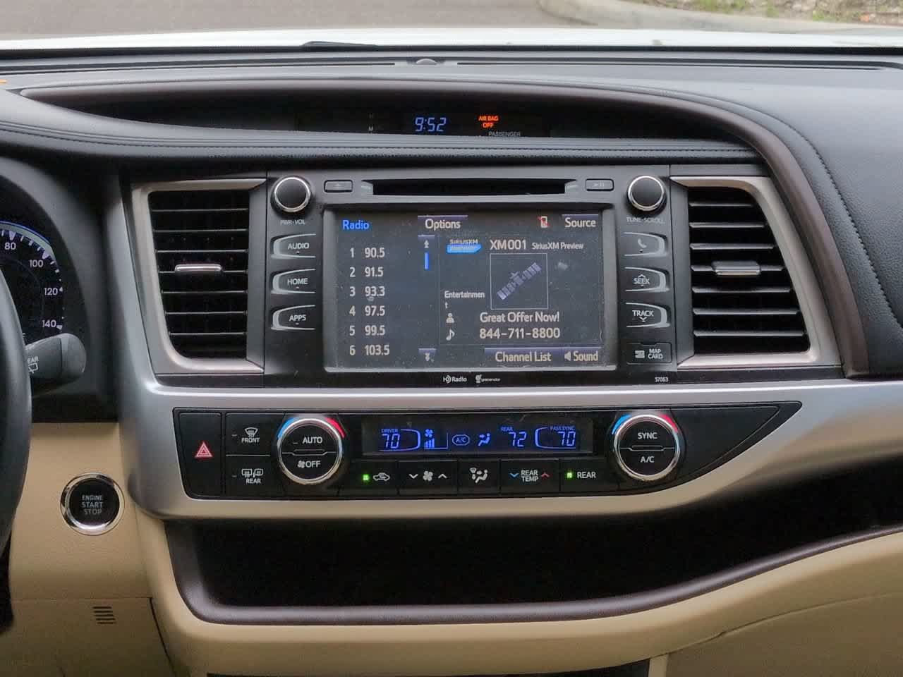 Used 2015 Toyota Highlander XLE FWD image 18