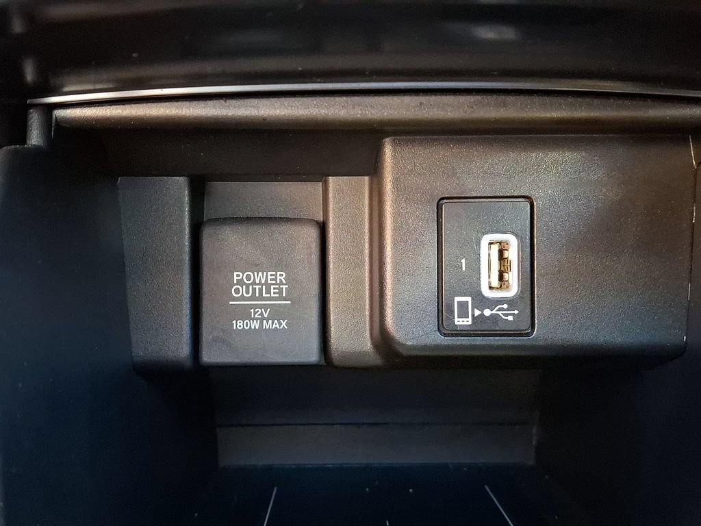 Used 2018 Honda Accord Touring image 27