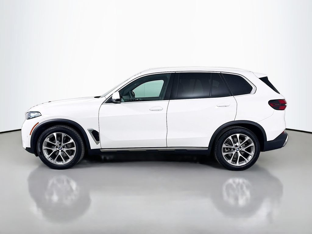 Used 2024 BMW X5 xDrive40i w/ Premium Package AWD/4WD image 4