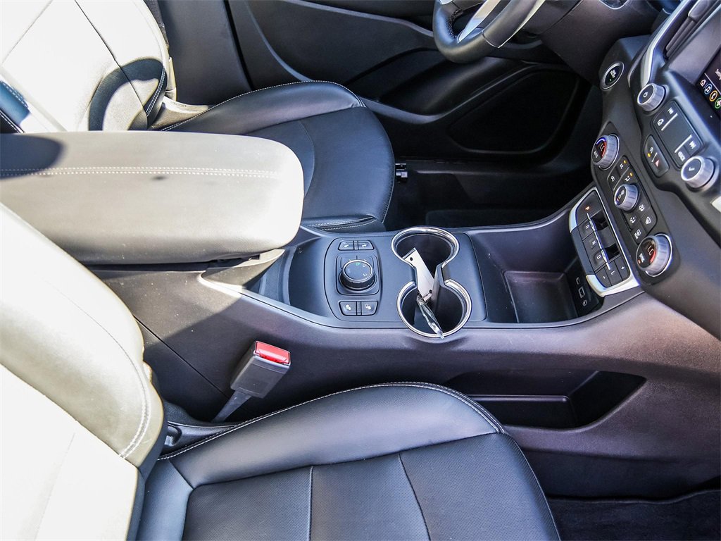 Certified 2023 GMC Terrain SLT image 18