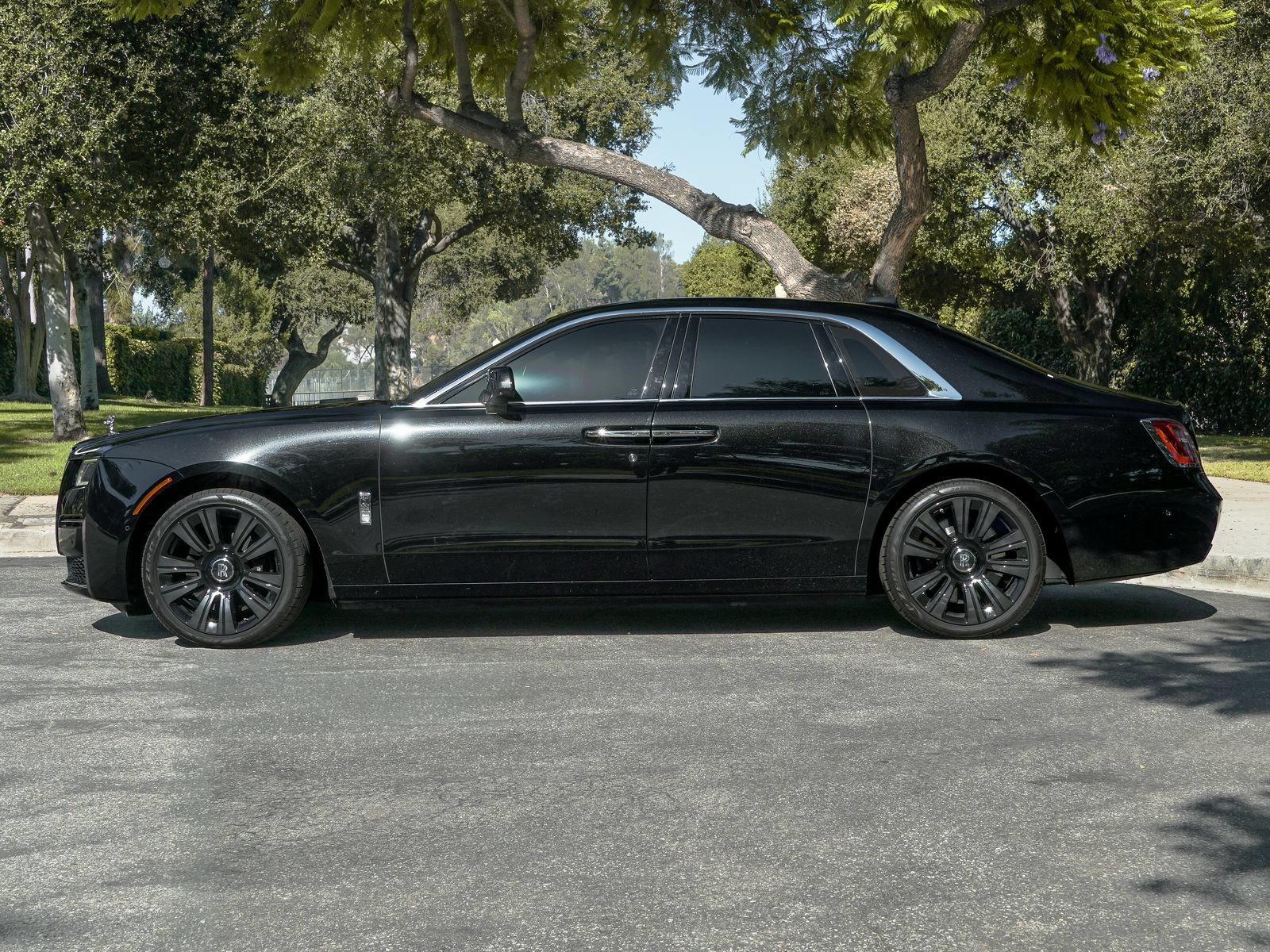Certified 2021 Rolls-Royce Ghost AWD/4WD image 3