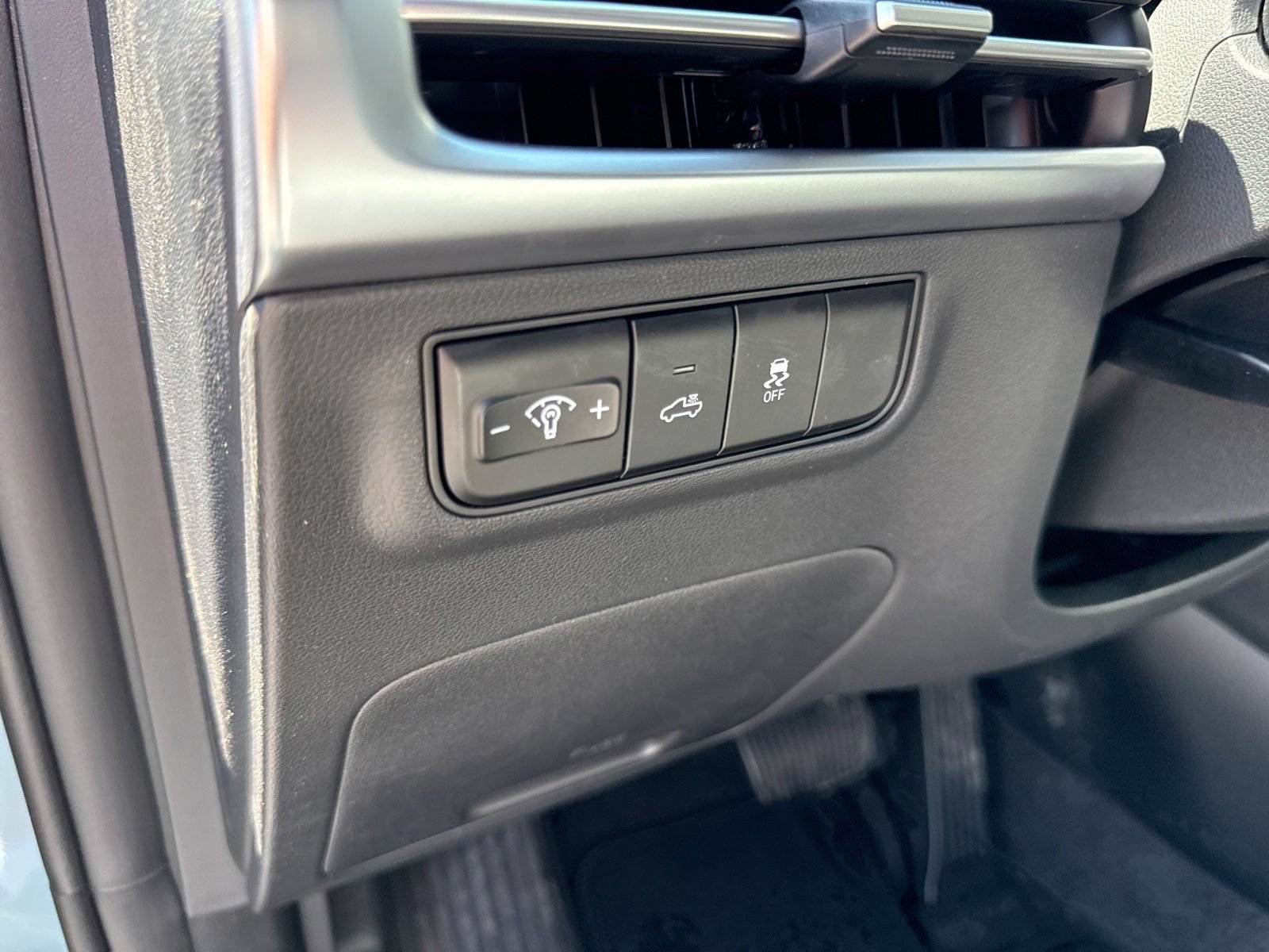 Used 2026 Hyundai Santa Cruz SEL AWD/4WD image 18