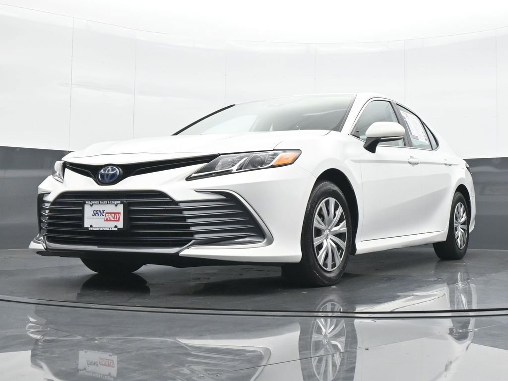 Used 2022 Toyota Camry LE image 8