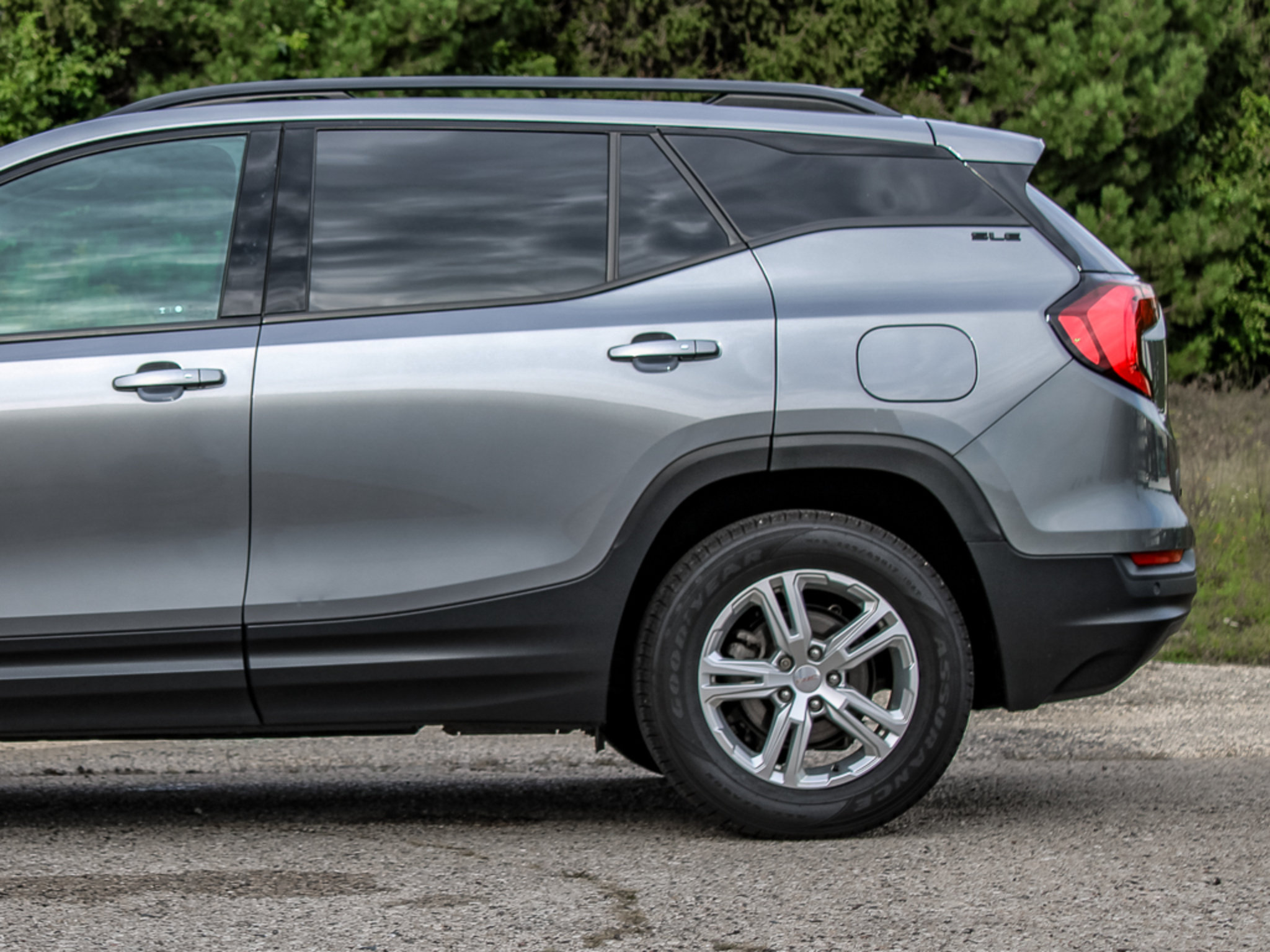 Used 2020 GMC Terrain SLE w/ Driver Convenience Package FWD image 31