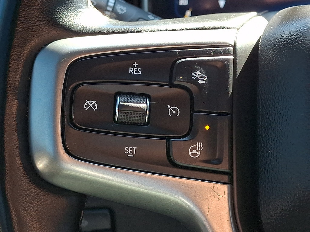Used 2023 Chevrolet Silverado 1500 LT AWD/4WD image 25