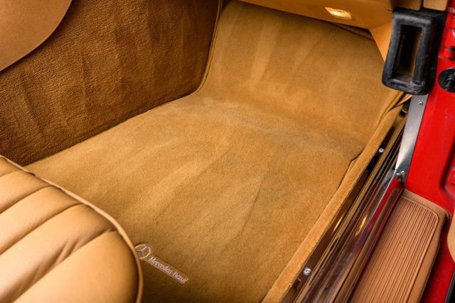 Used 1988 Mercedes-Benz 560 SL image 22