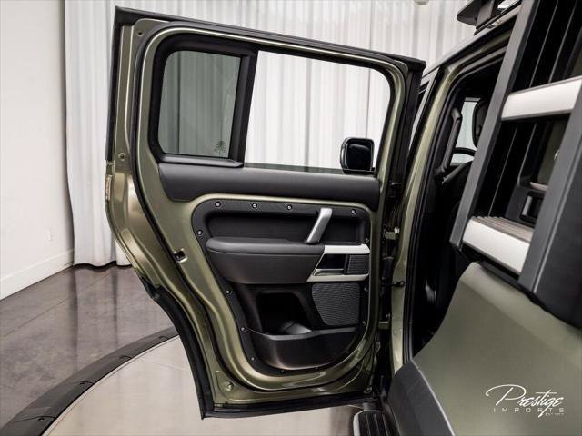 Used 2021 Land Rover Defender 110 X-Dynamic HSE AWD/4WD image 42