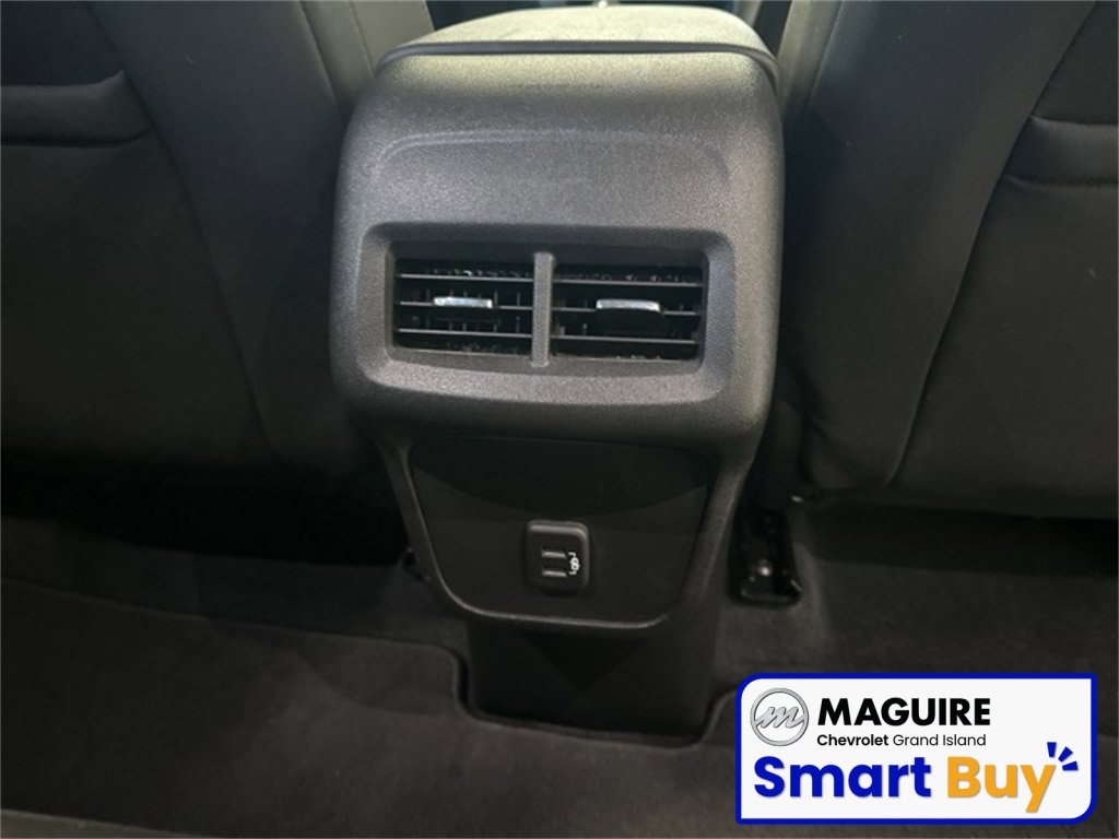 Used 2020 Chevrolet Equinox LT image 24